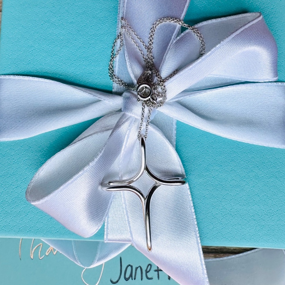 Tiffany & Co Elsa Peretti Infiniti Cross Necklace in Silver, 16 inch